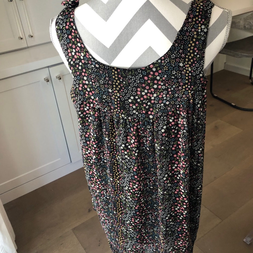 Sleeveless Flower dress